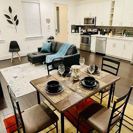 New Apart Midtown - 5Min Stadium/Parks/Museum Apartamento